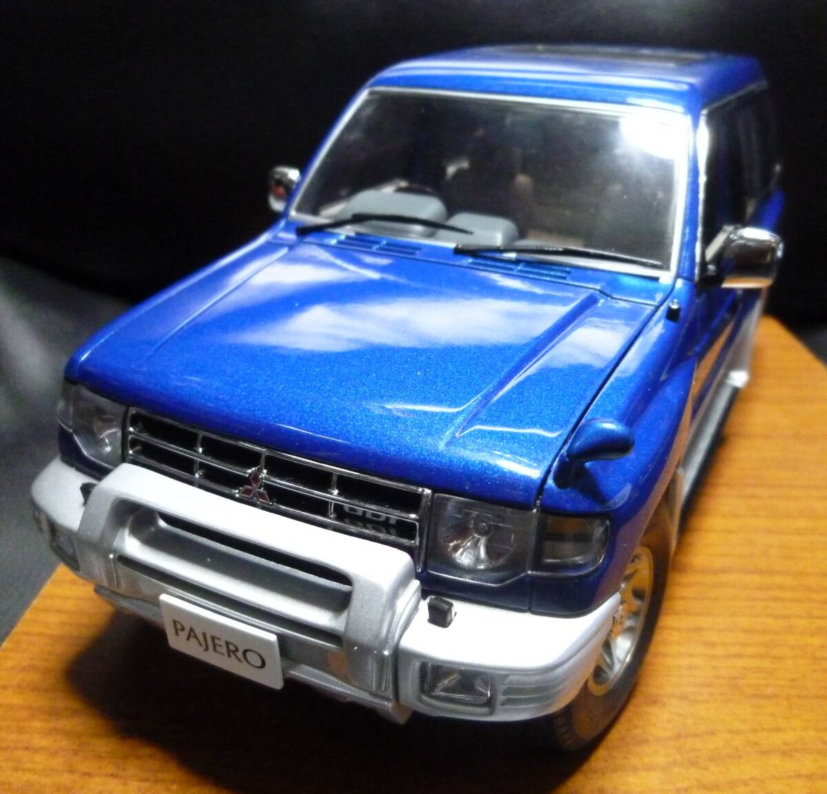 Yahoo!オークション -「オートアート 三菱パジェロ」の落札相場・落札価格