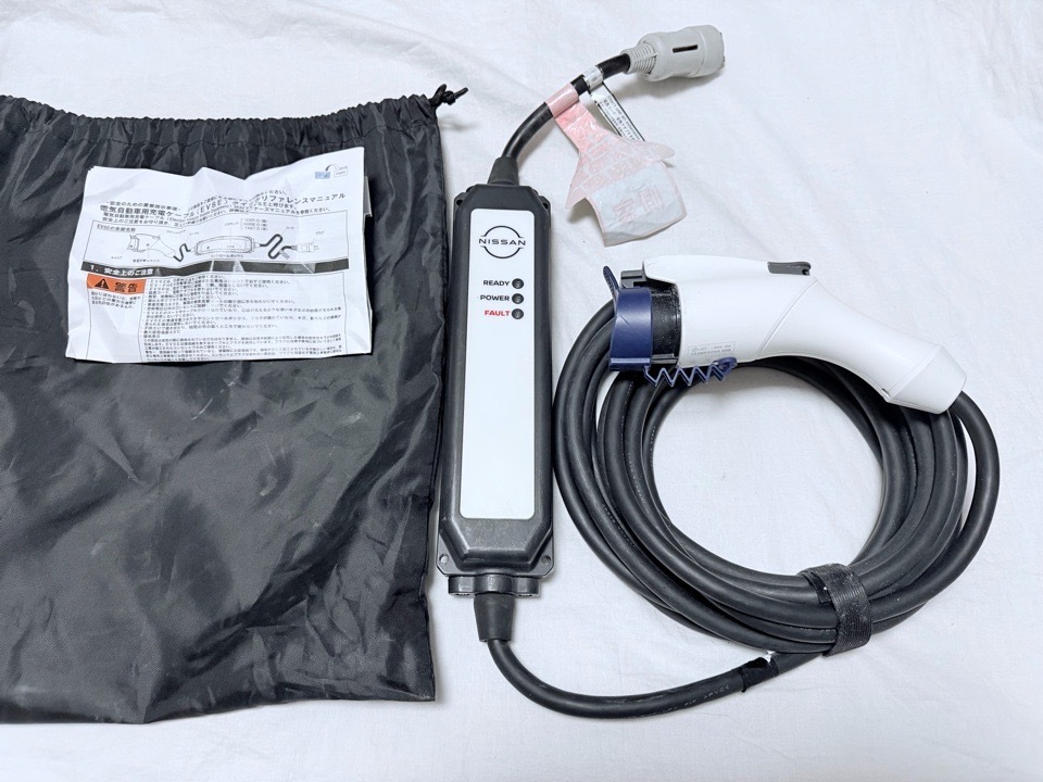 2026年最新】日産 リーフの充電ケーブルをチェック！多彩な種類がお