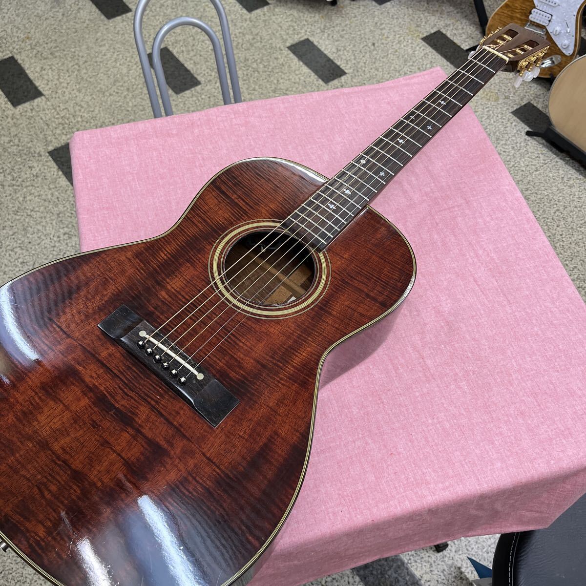 Yahoo!オークション -「ハワイアンコア」(タカミネ) (本体)の落札相場