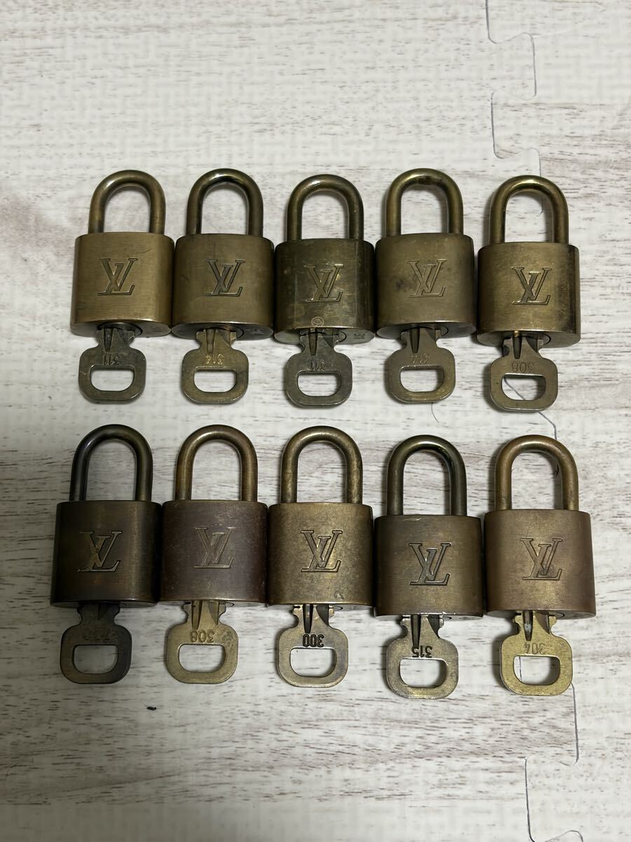 Yahoo!オークション -「ルイヴィトン南京錠」の落札相場・落札価格