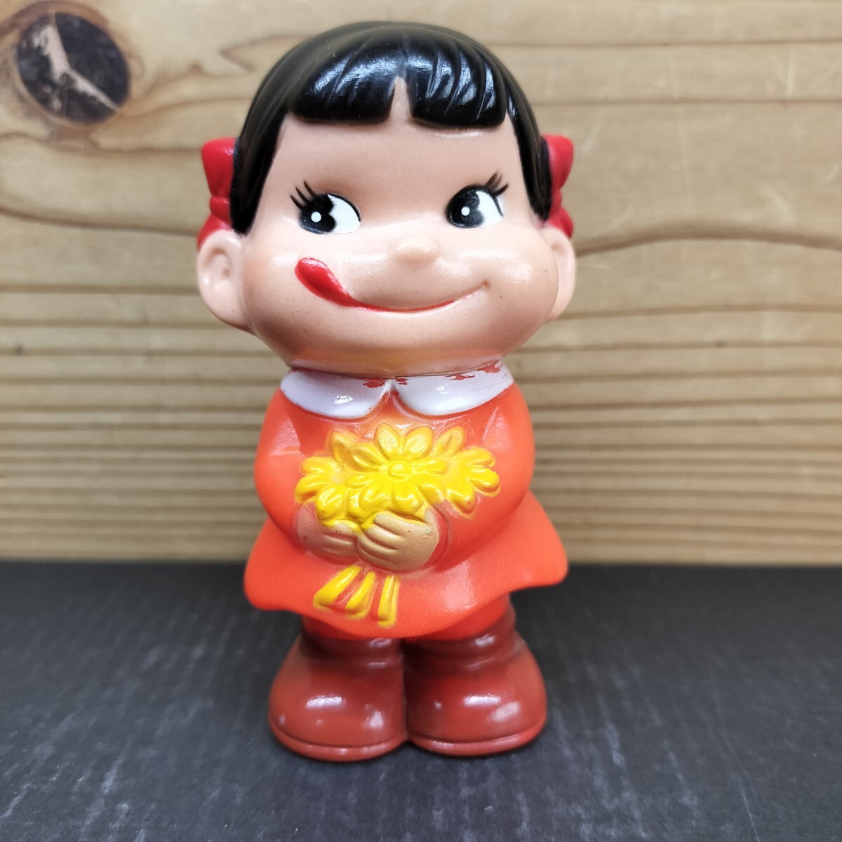 Yahoo!オークション -「ペコちゃん貯金箱」の落札相場・落札価格