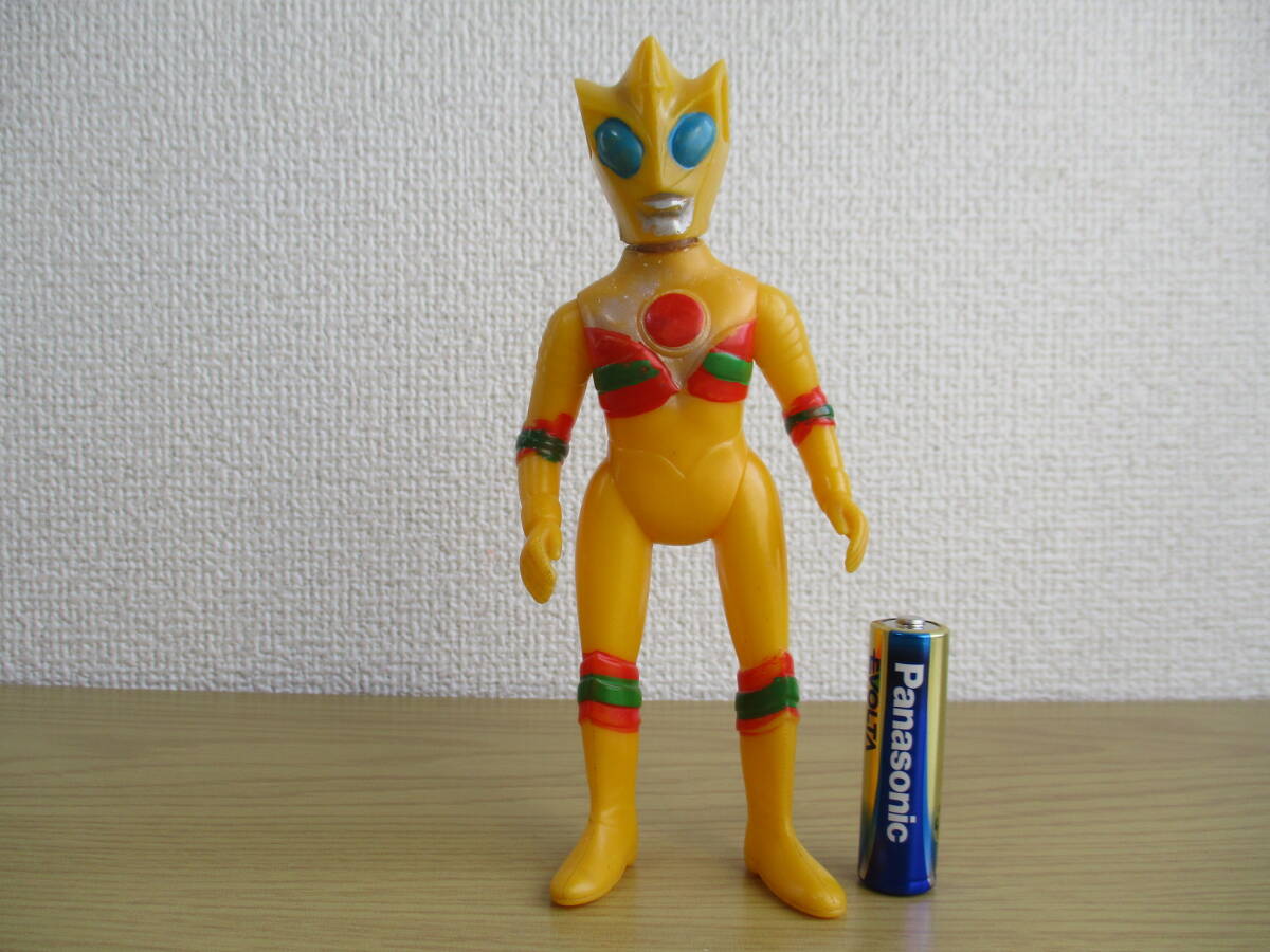 Yahoo!オークション -「トリプルファイター ソフビ」の落札相場・落札価格