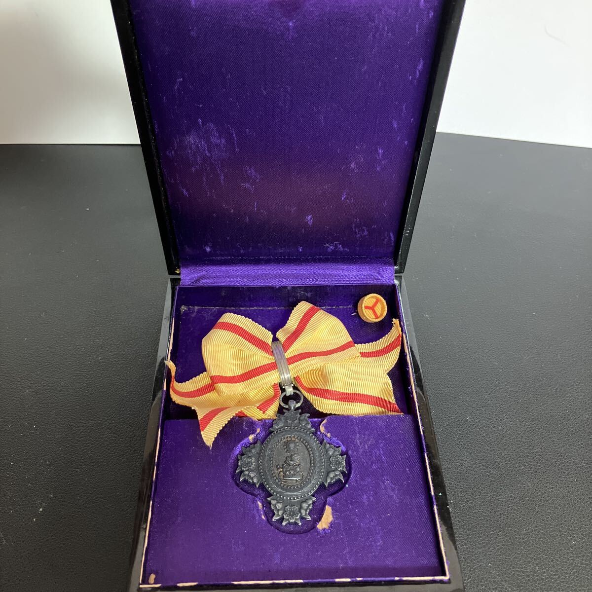 Yahoo!オークション -「宝冠章」の落札相場・落札価格