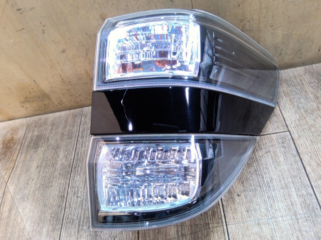 2026年最新】Yahoo!オークション -ヴェルファイア anh20 テールランプ