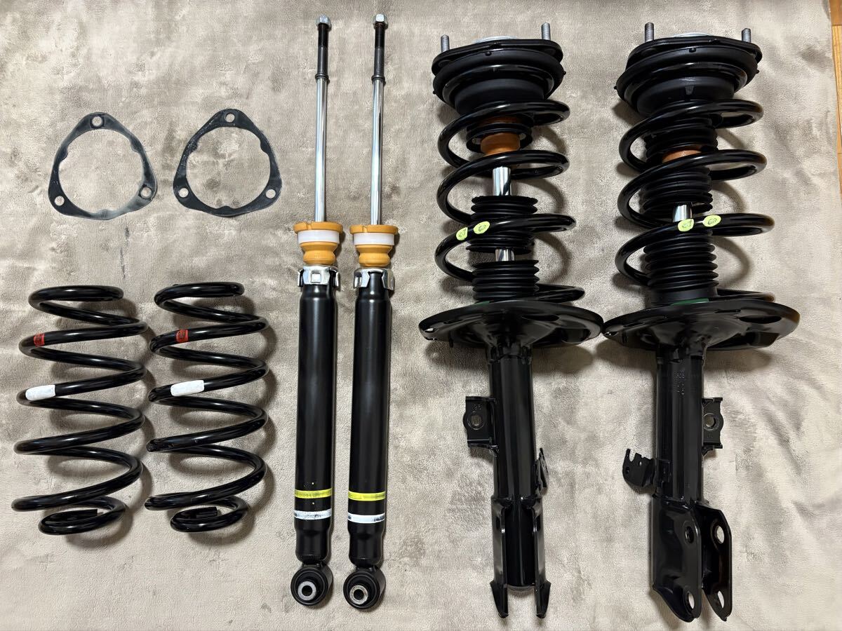 2026年最新】ノア/ヴォクシー 80系 純正サスペンション 部品一覧