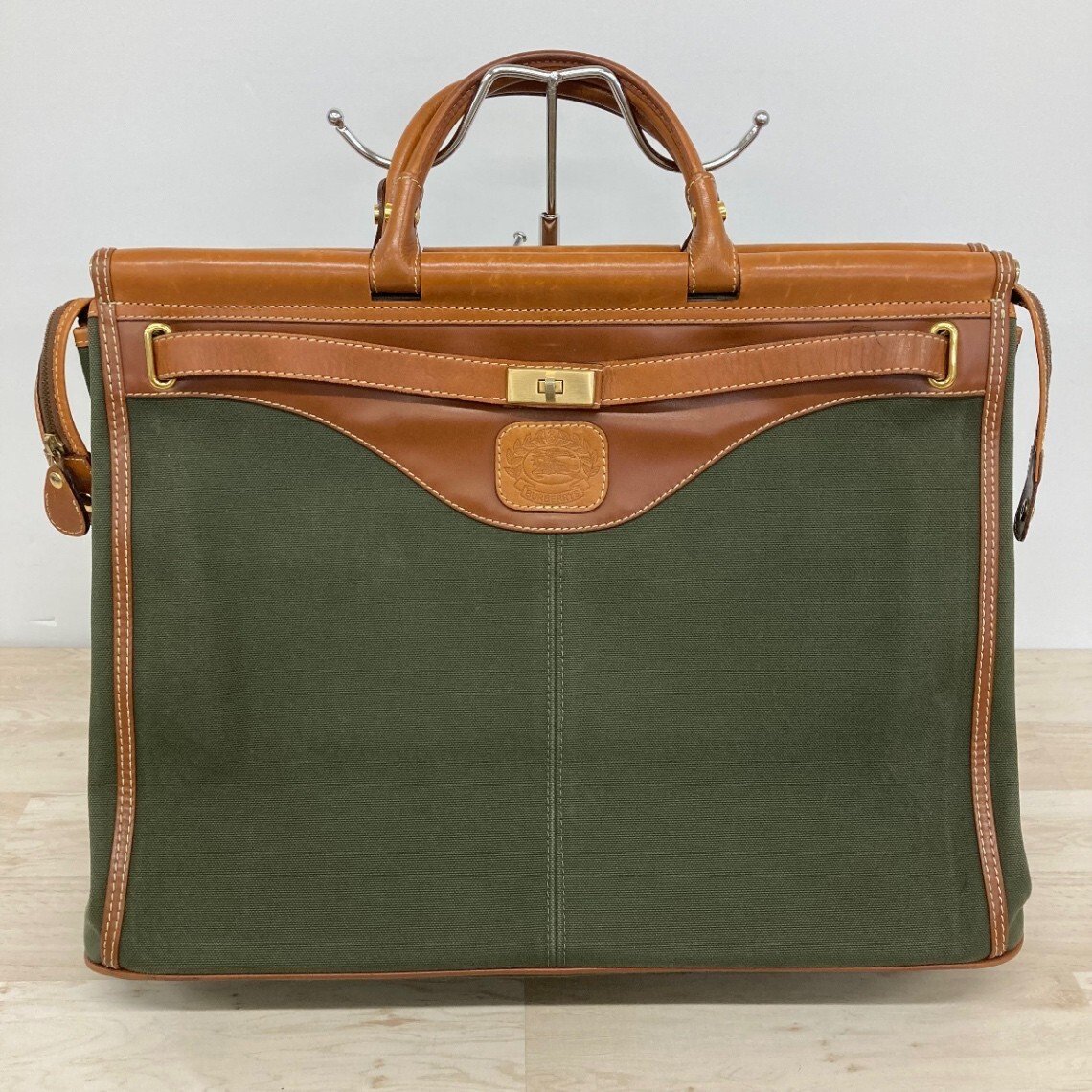 Yahoo!オークション -「バーバリー ドクターバッグ」の落札相場・落札価格