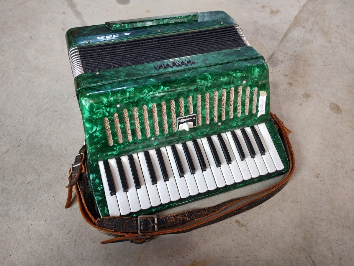 Yahoo!オークション -「no75」(アコーディオン) (鍵盤楽器)の落札相場