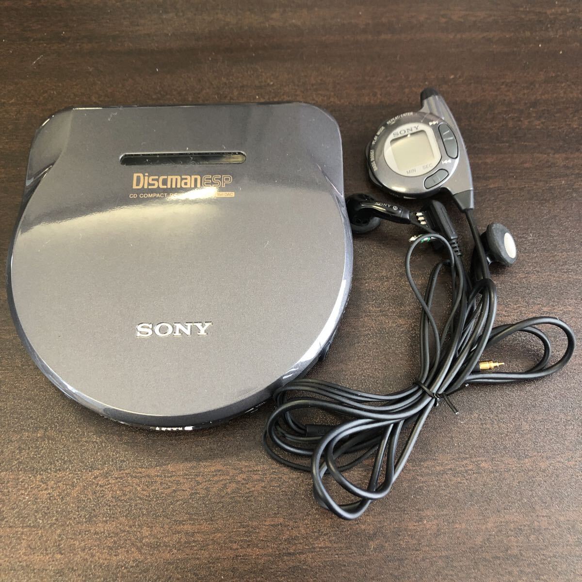 Yahoo!オークション -「sony discman d-777」の落札相場・落札価格