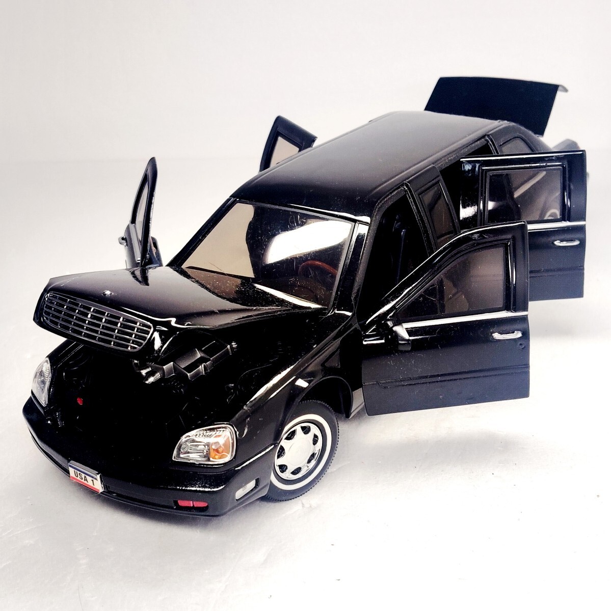 Yahoo!オークション -「キャデラックリムジン」(ミニカー) の落札相場
