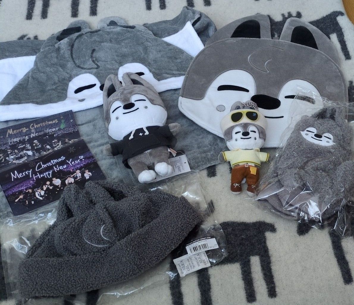 スキズ バンチャン ウルフチャン 巾着ポーチ 新品未開封 JYP JAPAN