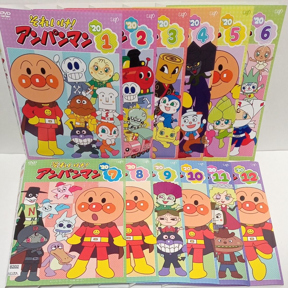 それいけ アンパンマン '17 12巻全巻セット 管理番号23937 DVD