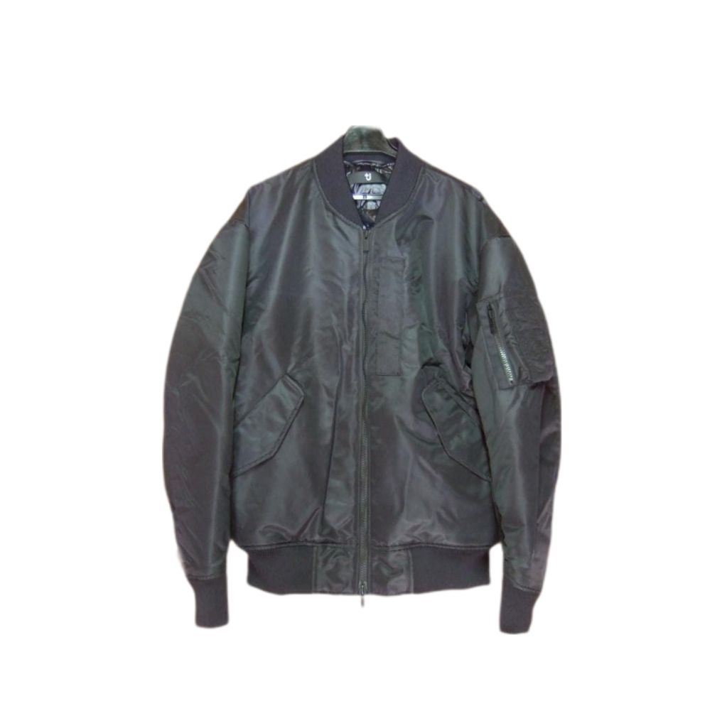 新品 2026年モデル UNIQLO +J ハイブリッドダウン MA－1 オーバー