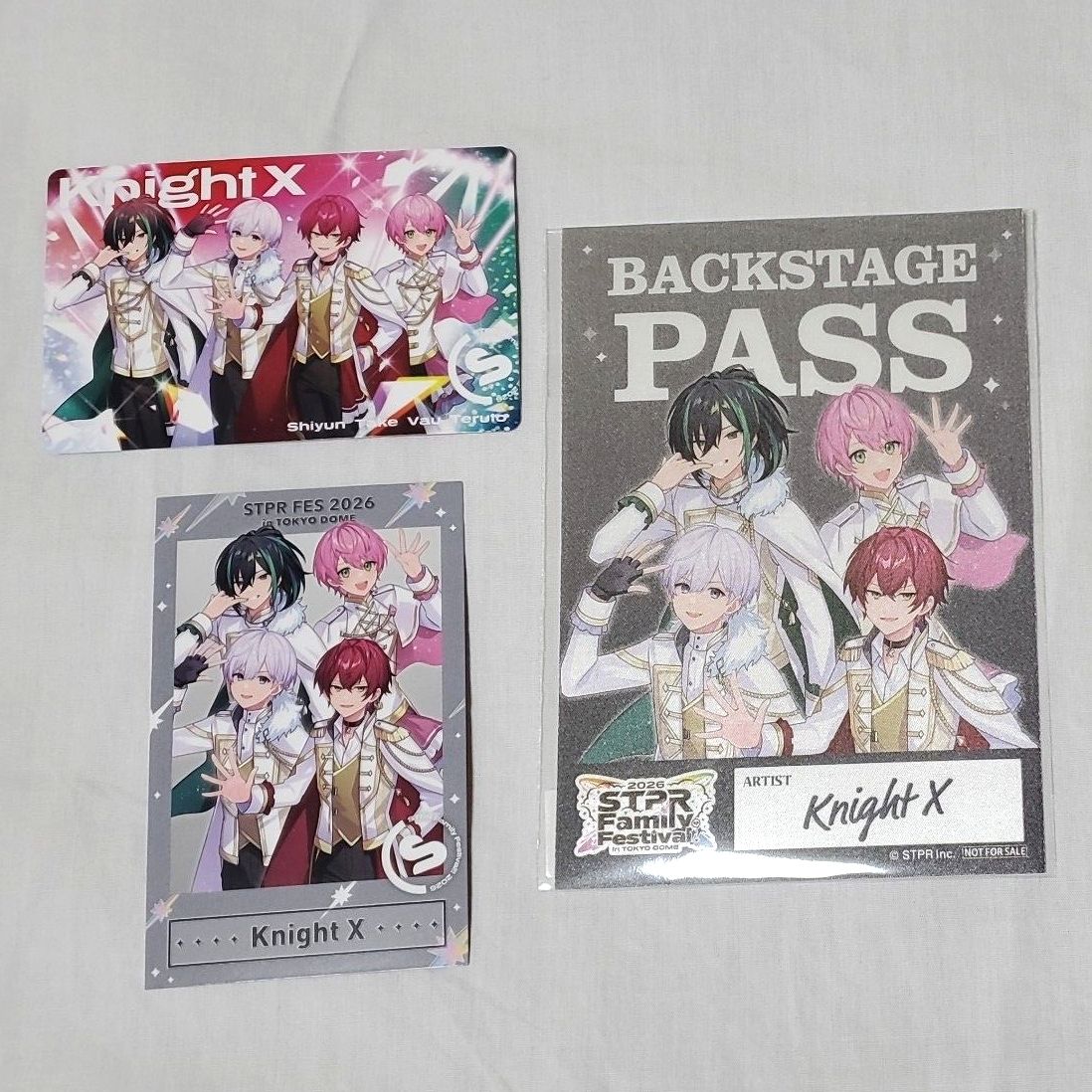 すとふぇす2026 ノベルティ バックステージパス風ステッカー 騎士X