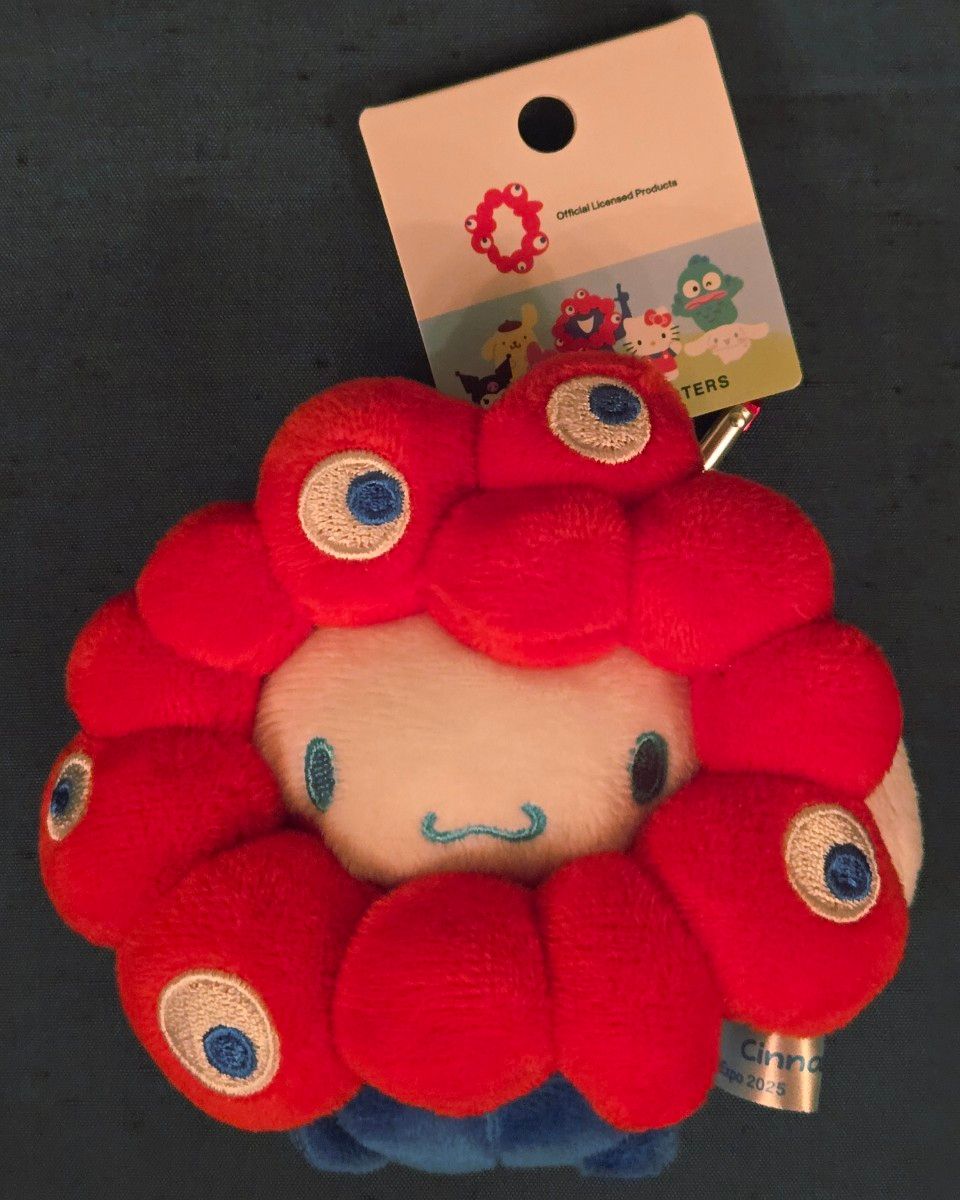 サンリオ ミャクミャク なりきりぬいぐるみ カラビナ 黒 ハンギョドン