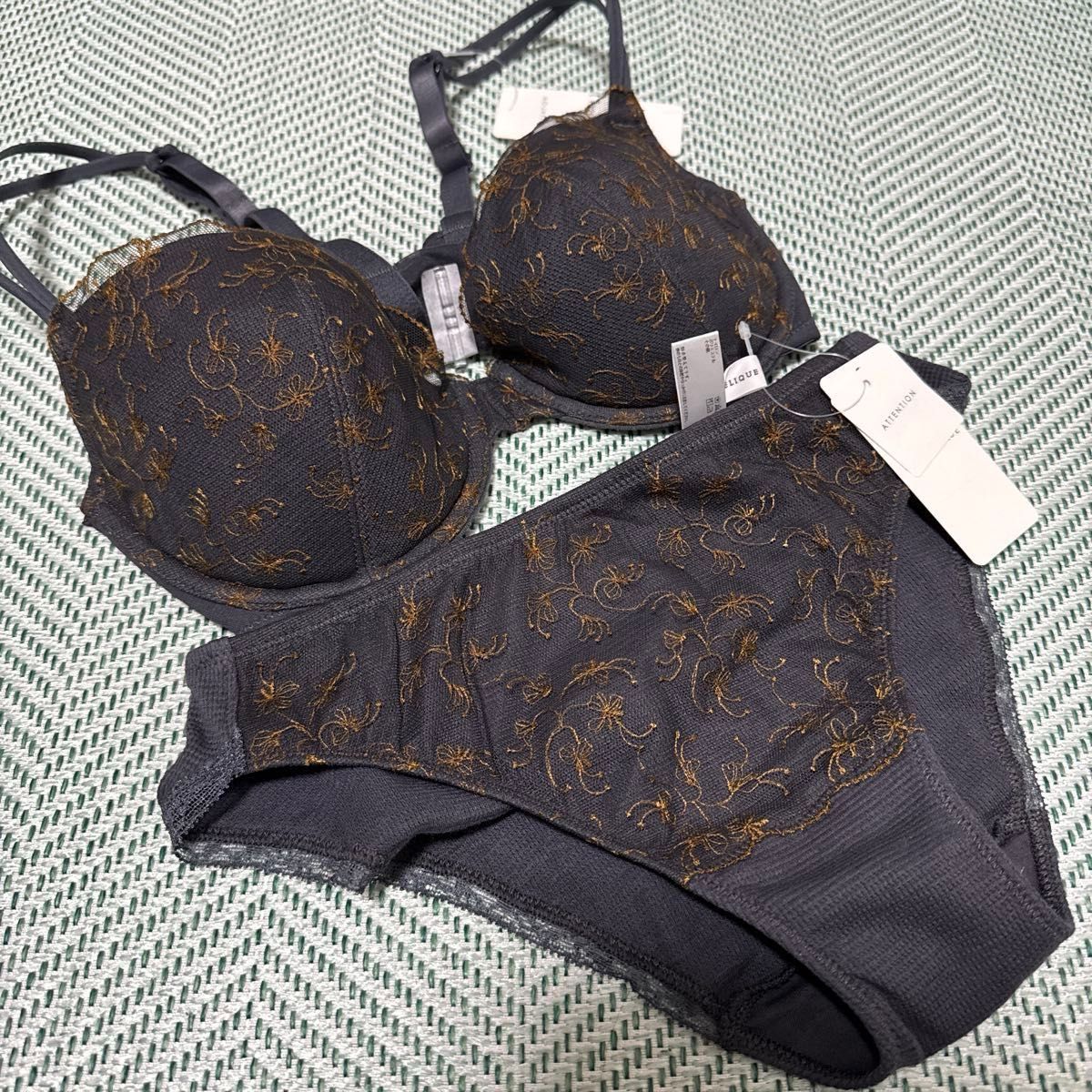 日向坂46 松田好花 卒業セレモニー マツダコくじ コ賞 キャンバス