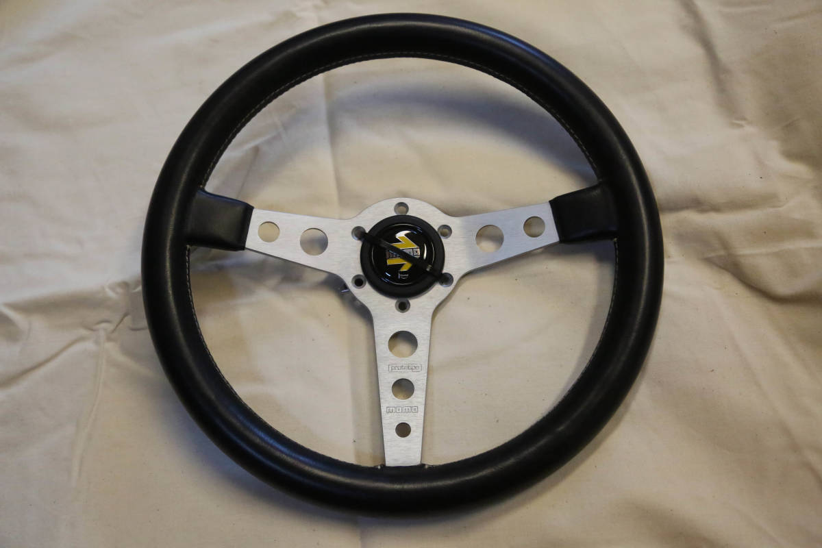 MOMO prototipo 35φ MOMO Prototipo Steering Stitch⁄Black Leather