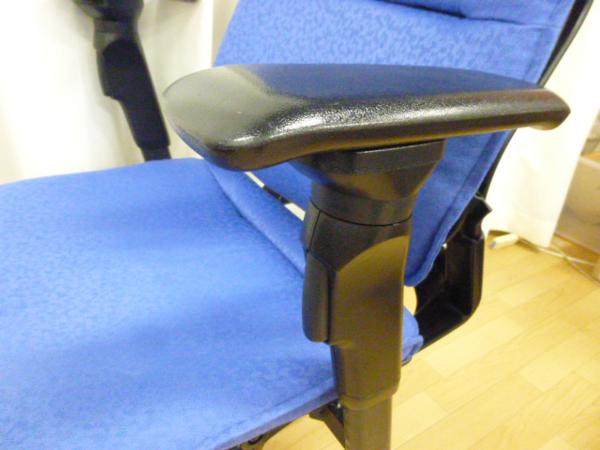 イトーキ エフチェア アジャスタブル肘 オフィスチェア 処分価格