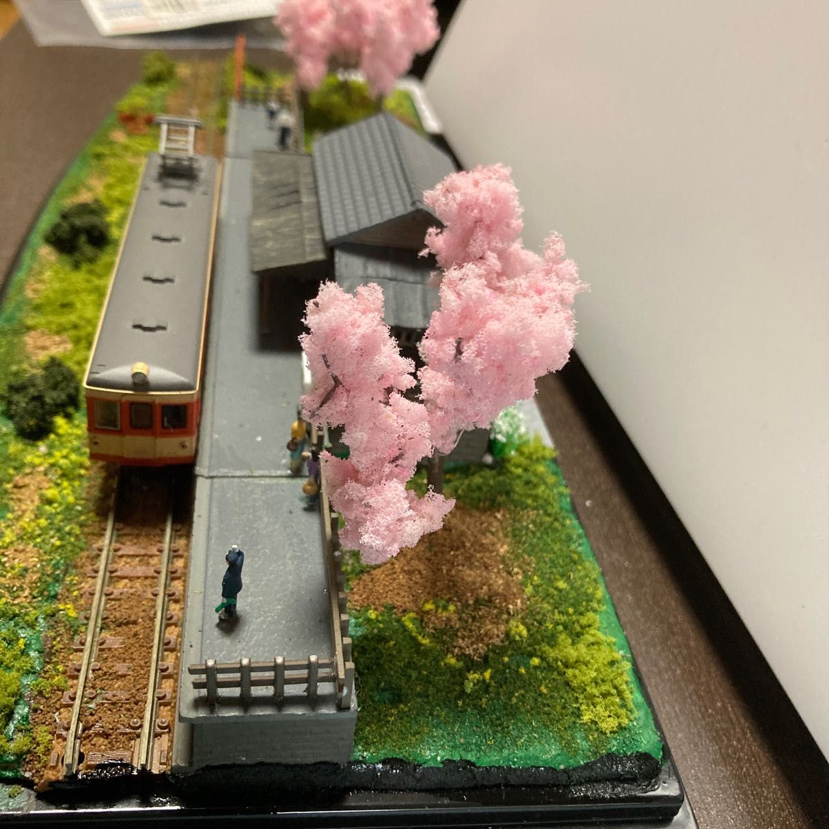 鉄道ジオラマ 桜満開のローカル駅 Nゲージ｜Yahoo!フリマ（旧PayPay
