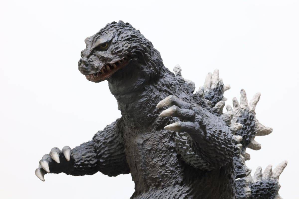 キンゴジNATO基地を襲う キンゴジNATO基地を襲う ガレージキット製作