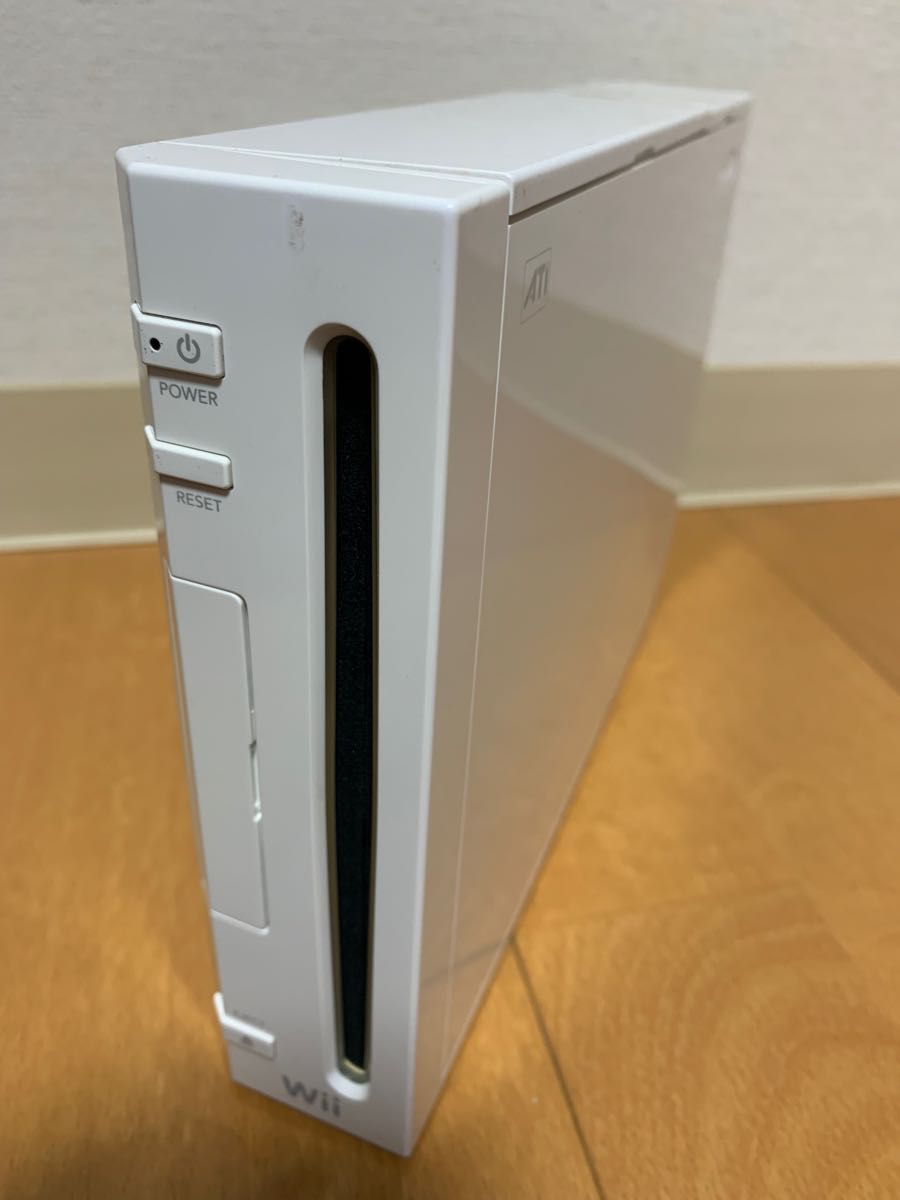 Wii本体のみ(動作品) 内蔵ソフト12本入り｜Yahoo!フリマ（旧PayPayフリマ）