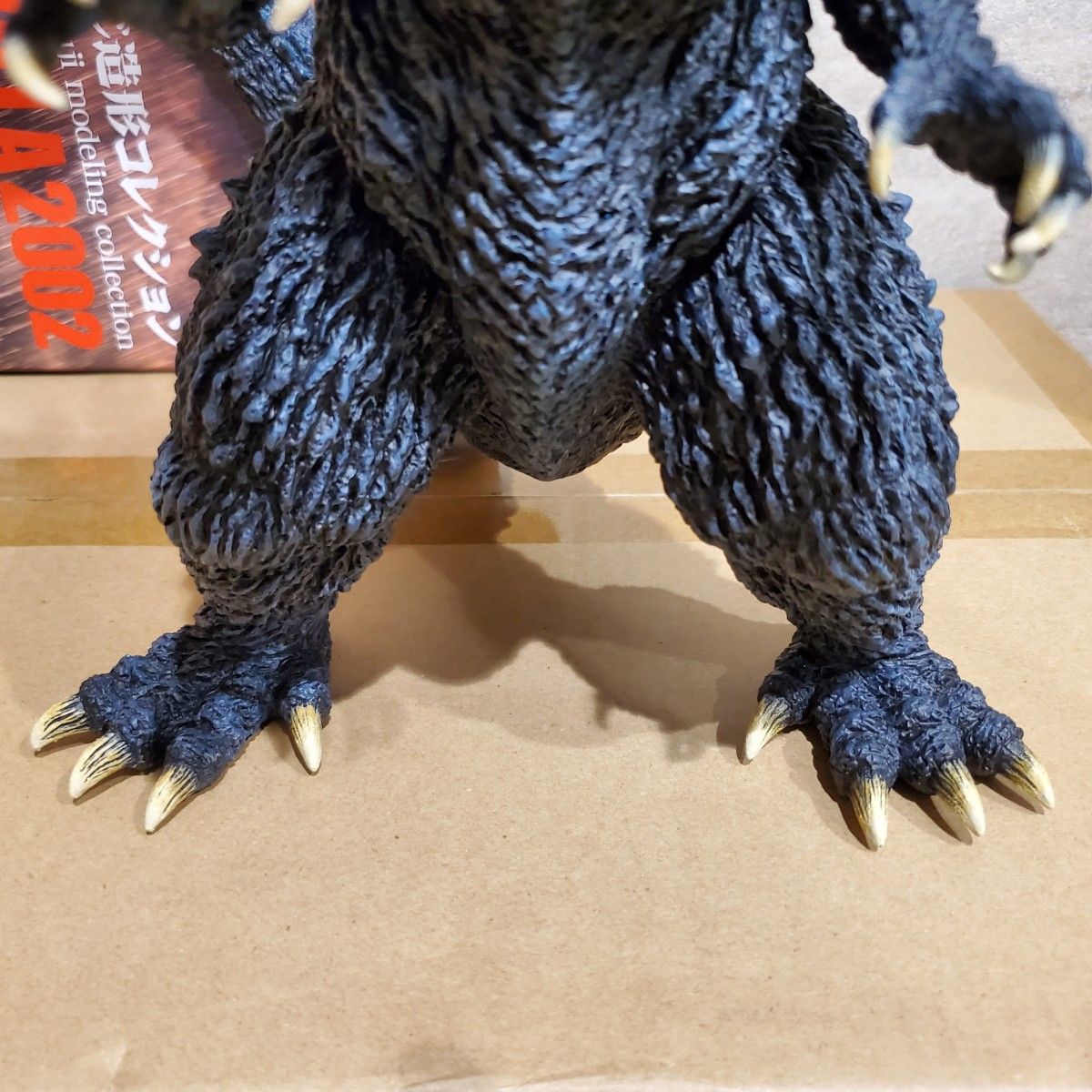 塗装済み完成品】東宝30cmシリーズ ゴジラ2002 嵐の中の攻防｜Yahoo