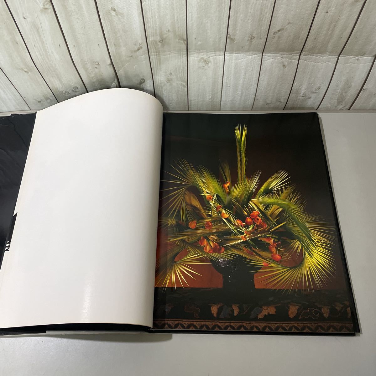 値下げ】花たち 栗崎昇作品集 絶版希少品 値下げ】花たち 栗崎昇作品集