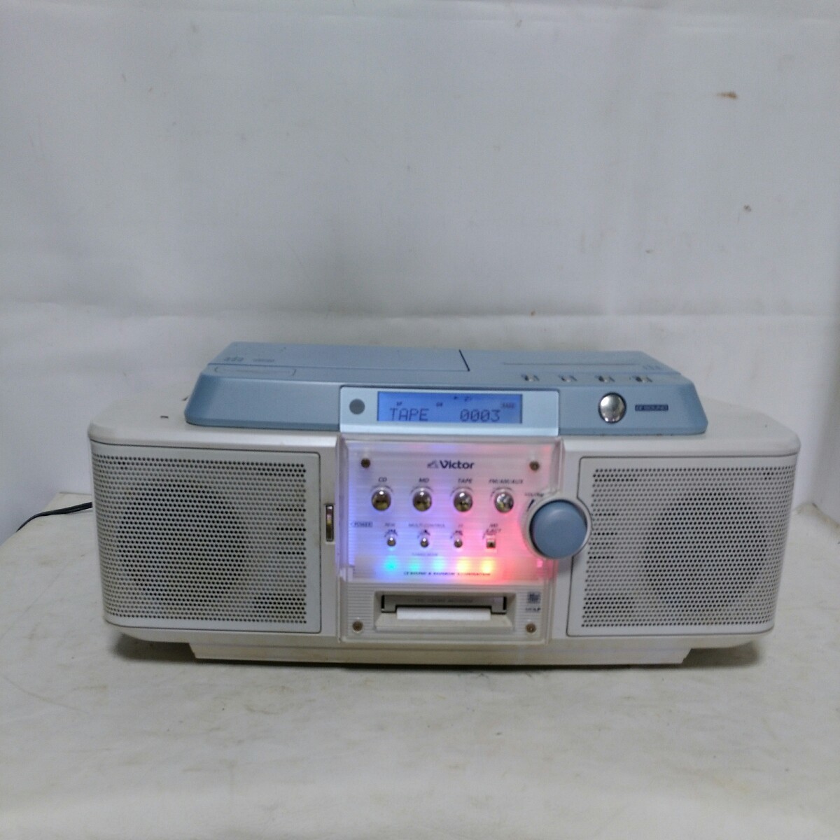 送料無料(2M1432)Victor ビクター CDラジカセ MDラジカセ RC-Z1MD-W