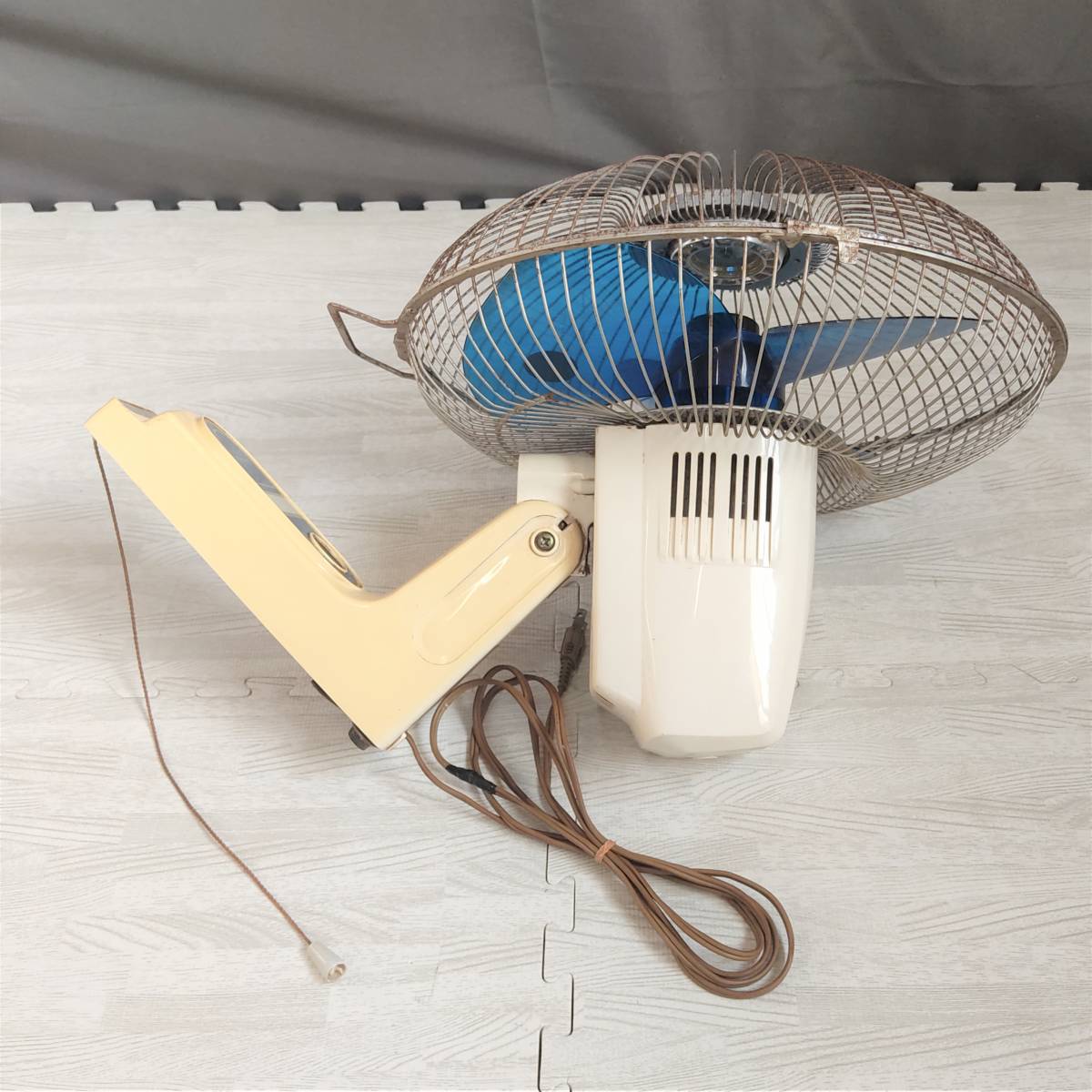 ☆昭和レトロ☆ 壁掛け日立扇風機B-30TM 【公式通販】