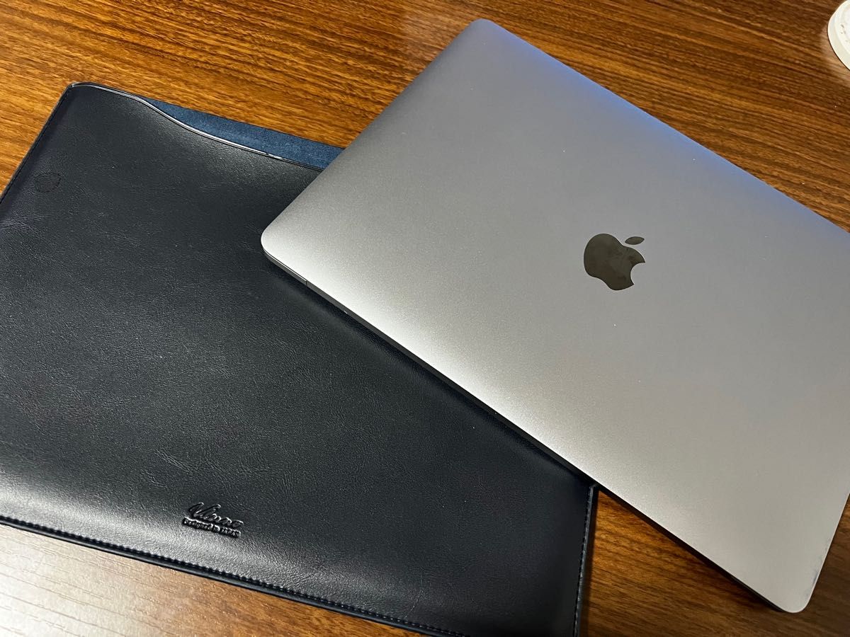 MacBook Pro Apple MacBook SSD スペースグレイ Touch Bar スペース