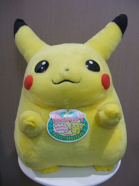 Yahoo!オークション - 【ピカチュウ/等身大ぬいぐるみ 初代】PIKACHU 1