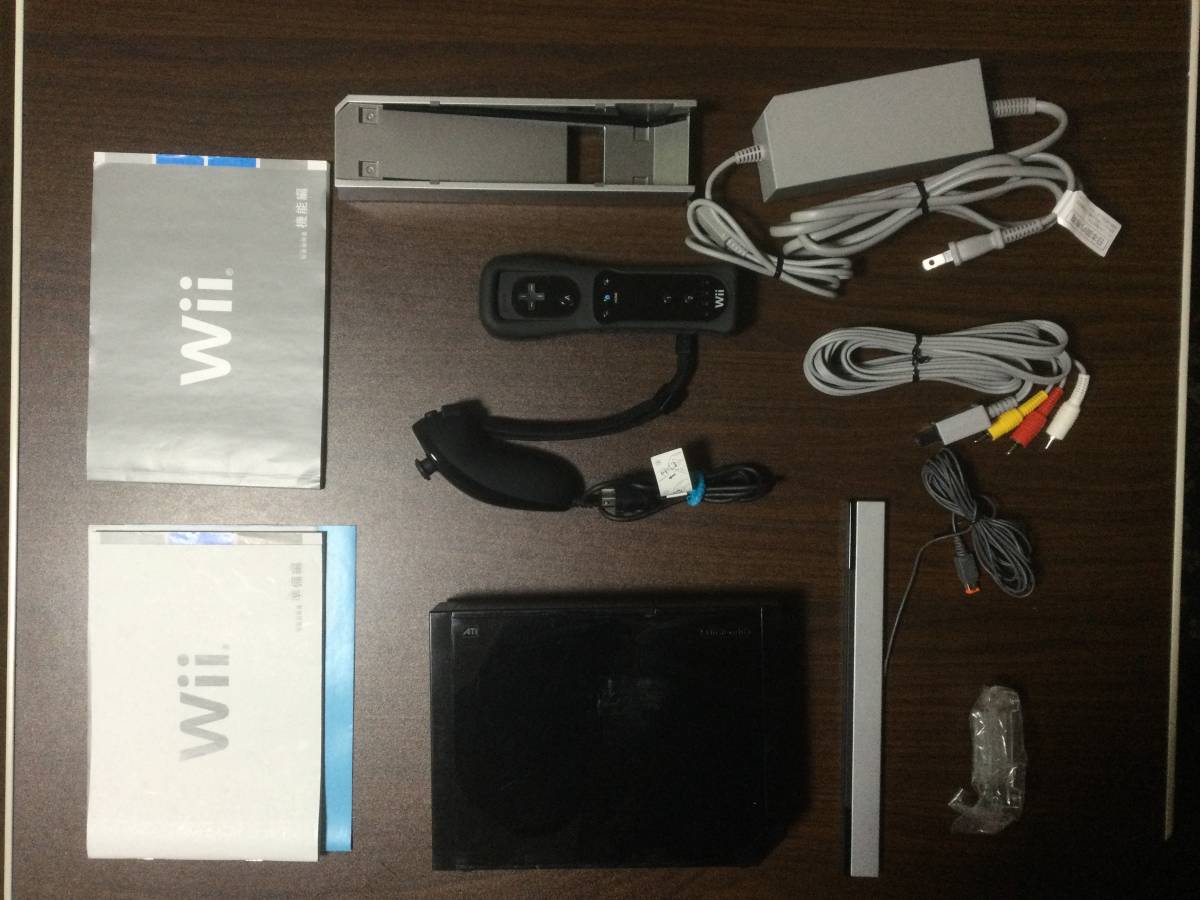 Yahoo!オークション - 【箱付・説明書付・極美品】 任天堂 Wii本体 (ク