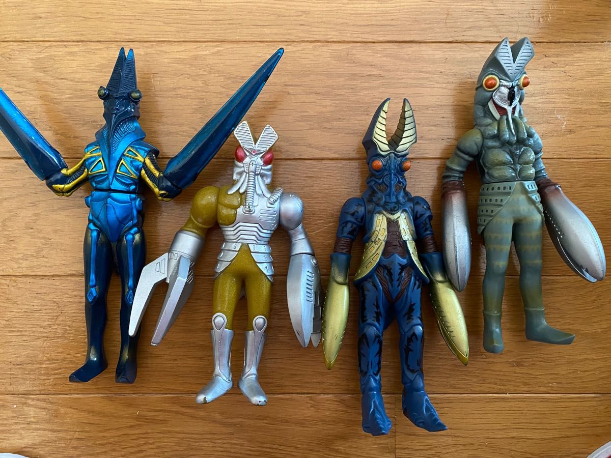 ウルトラマン 怪獣 ソフビ 19体 まとめ売り｜Yahoo!フリマ（旧PayPay