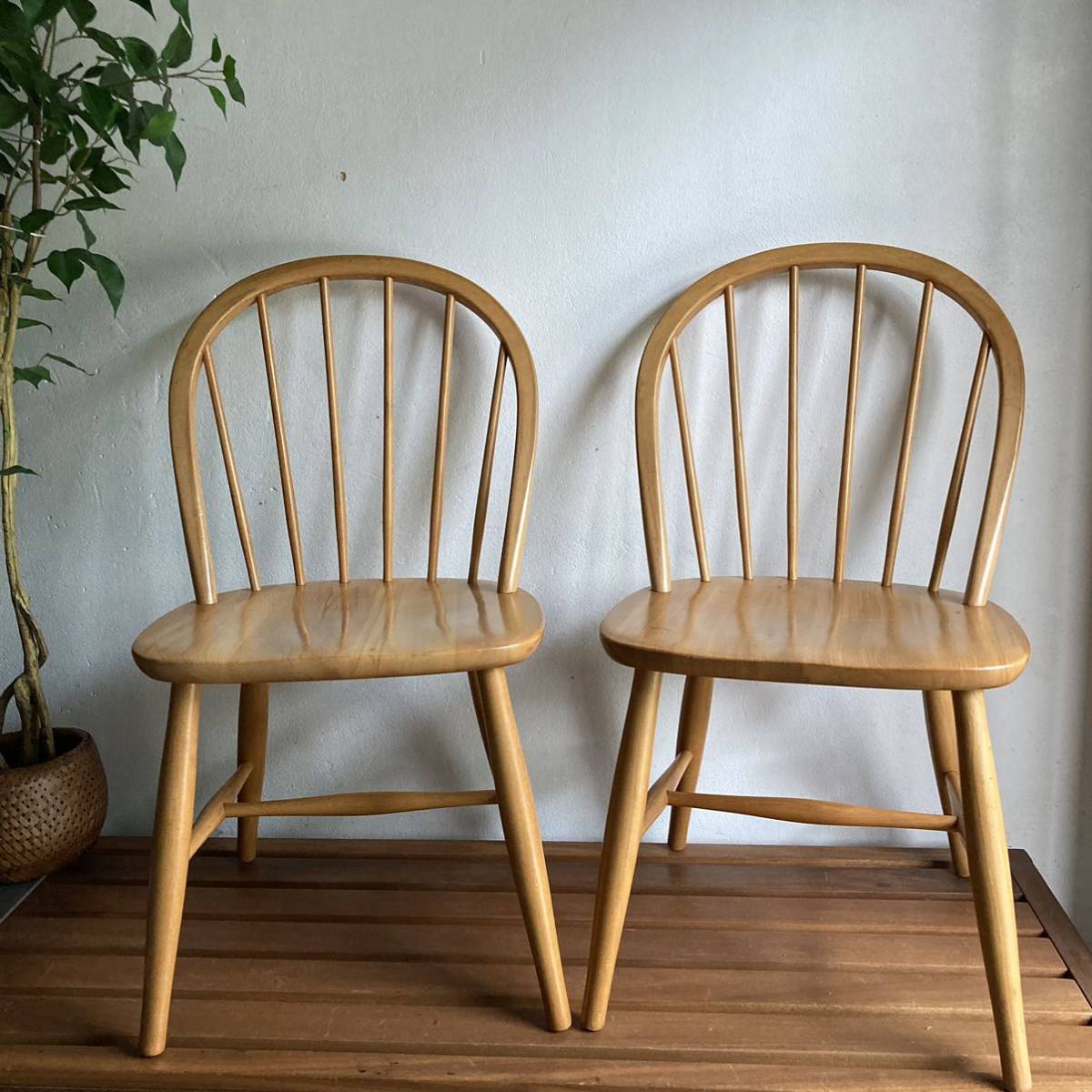 ①飛騨産業（キツツキ）X透かし 無垢材 ダイニングチェア ☆1脚からの