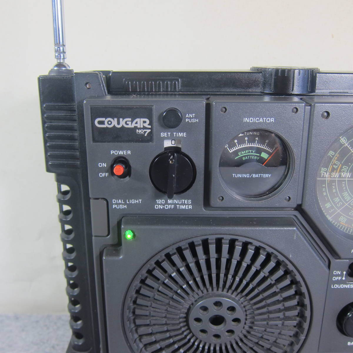 National クーガno 7 RF-877 FM/MW/SW3バンド 電源表示付 AC/DC