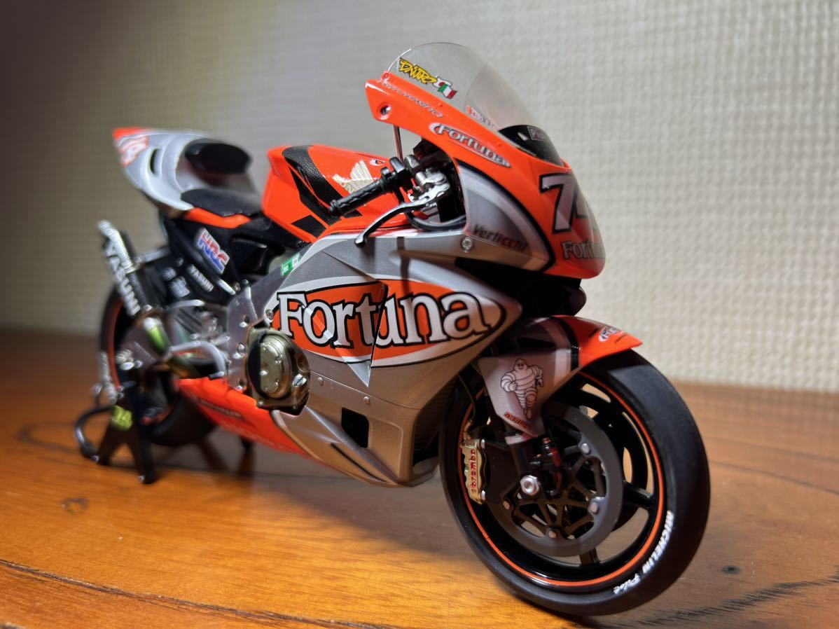 Yahoo!オークション - 1/12 HONDA RC211V 加藤大治郎 Fortuna ポルトガ