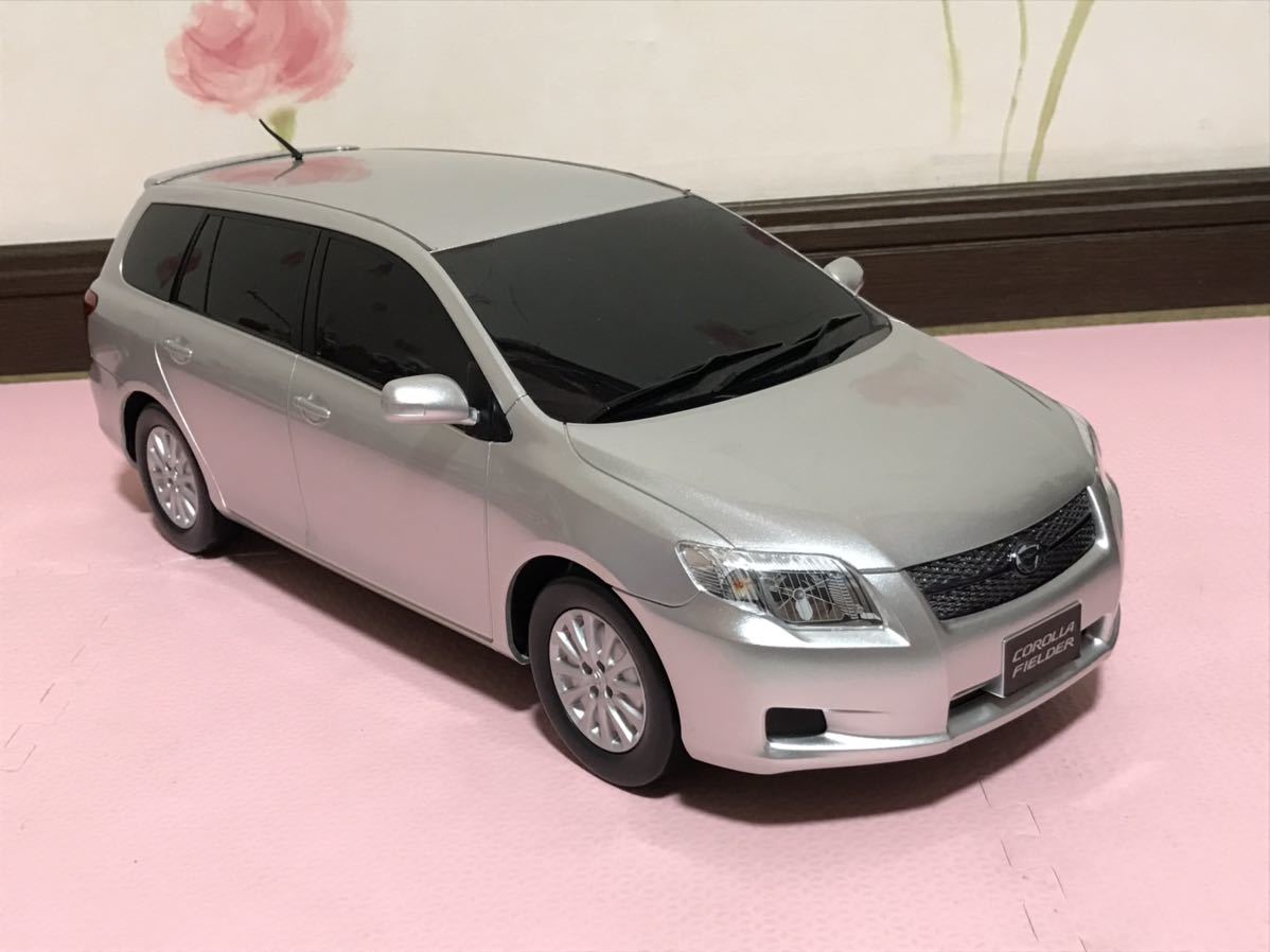 送料無料 1/10位 トヨタ カローラ フィルダー 大きい カラーサンプル