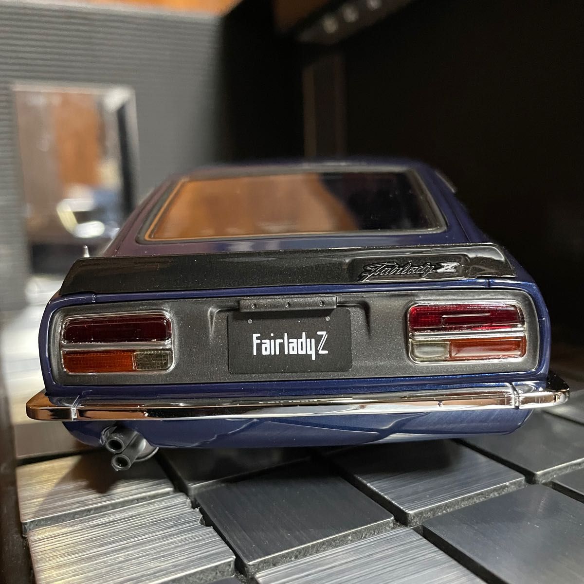 イグニッションモデル 1/18 日産 フェアレディーZ(S30)カスタム仕様