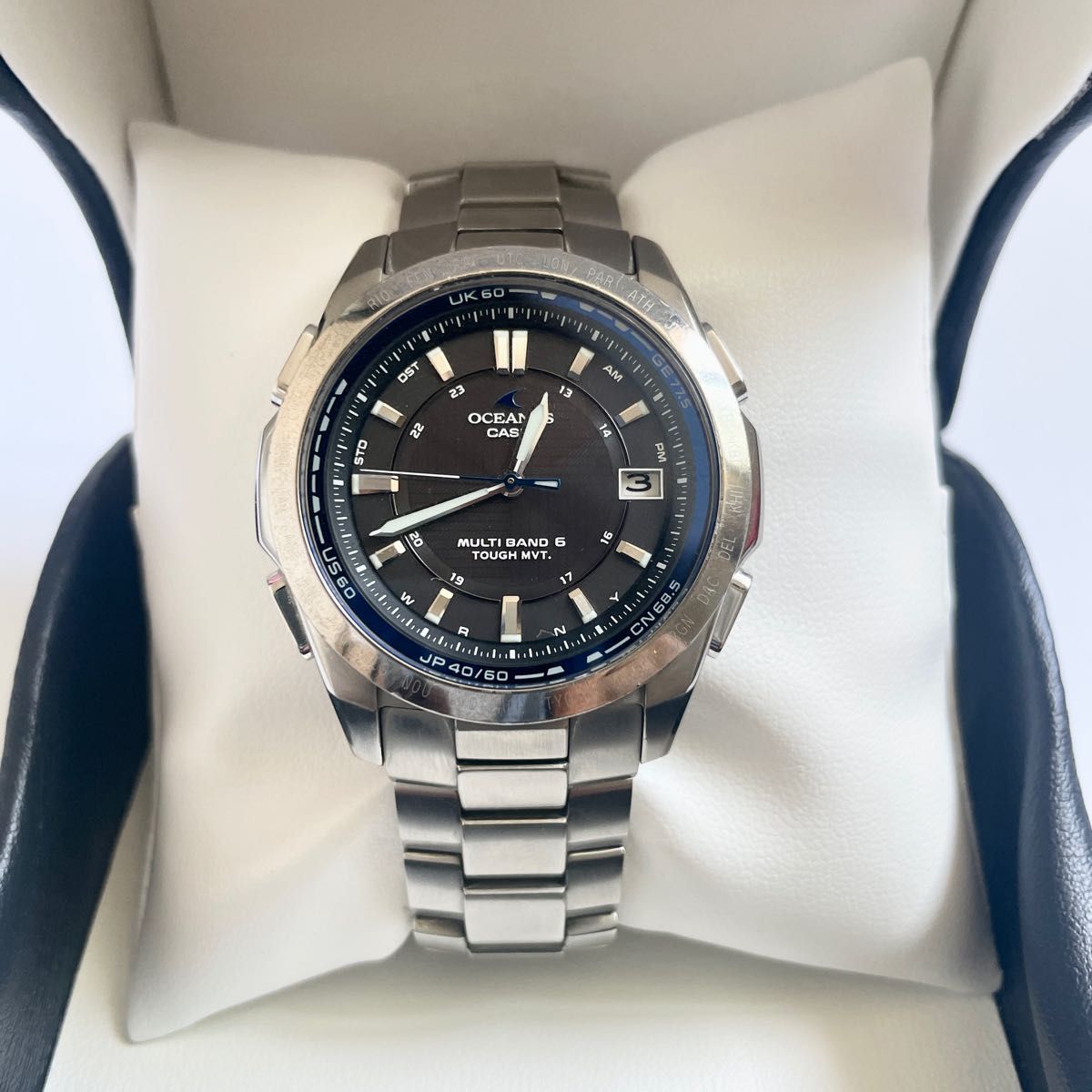 箱付き OCEANUS 電波ソーラー CASIO OCW-T100 説明書 コマ4つ付き