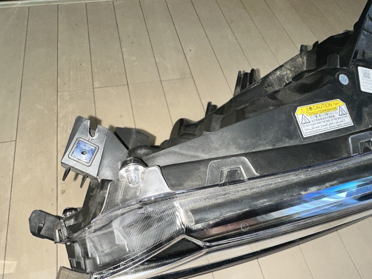 美品 アルファード 30系 後期 左ヘッドライト 3眼｜Yahoo!フリマ（旧