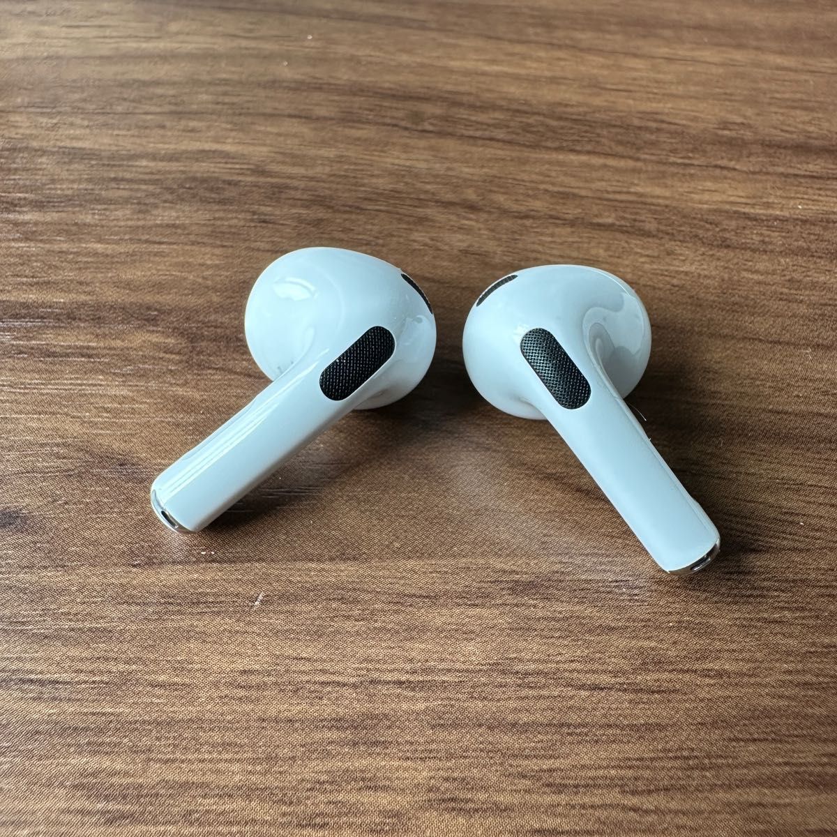 美品】 Airpods 第3世代 刻印あり｜Yahoo!フリマ（旧PayPayフリマ）