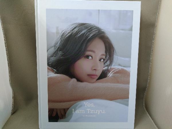 Yahoo!オークション - TWICE ツウィ 写真集／Yes I am Tzuyu. 1st Phot