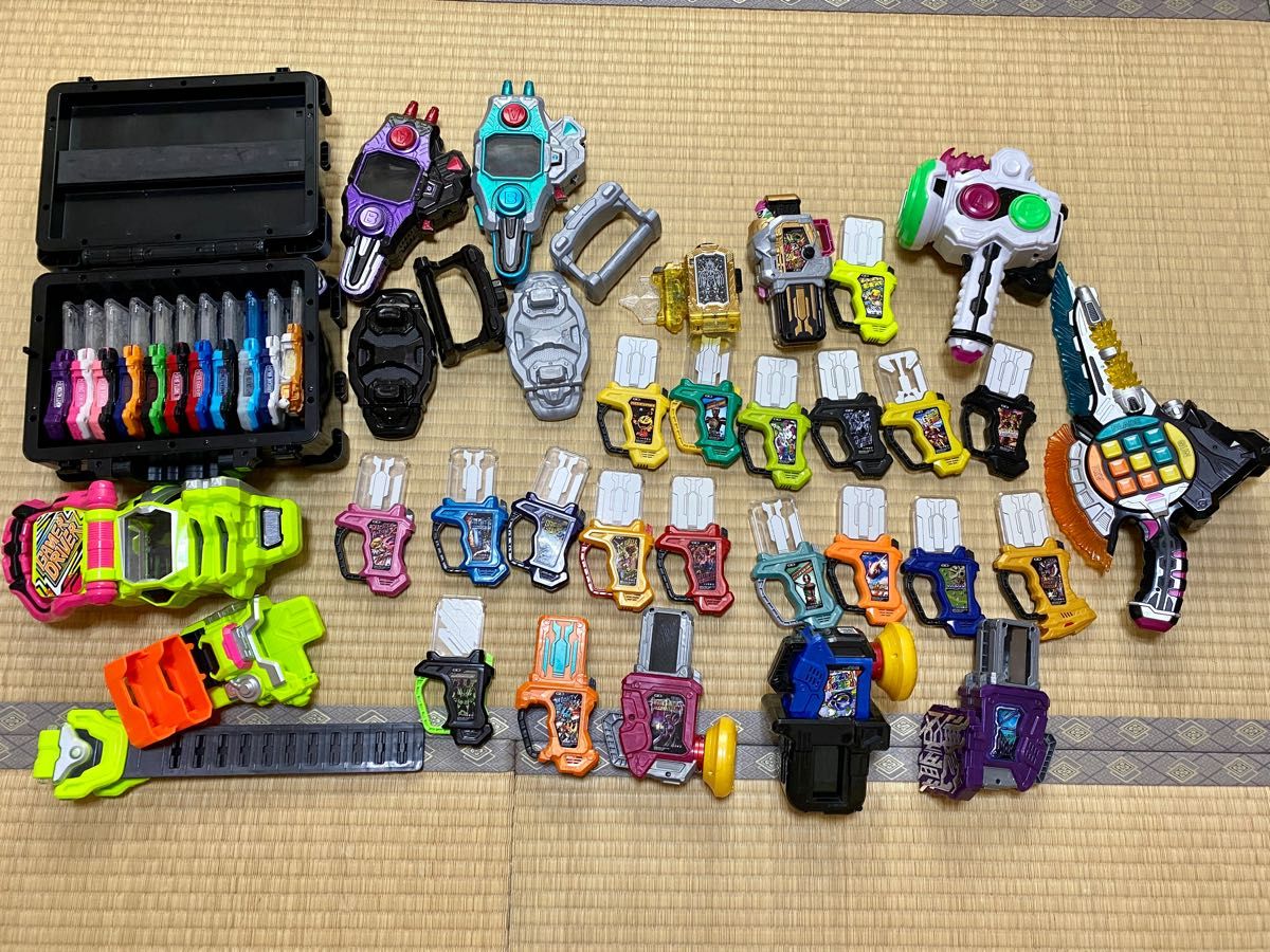 仮面ライダーエグゼイド 変身ベルト ガシャット まとめ売り｜Yahoo