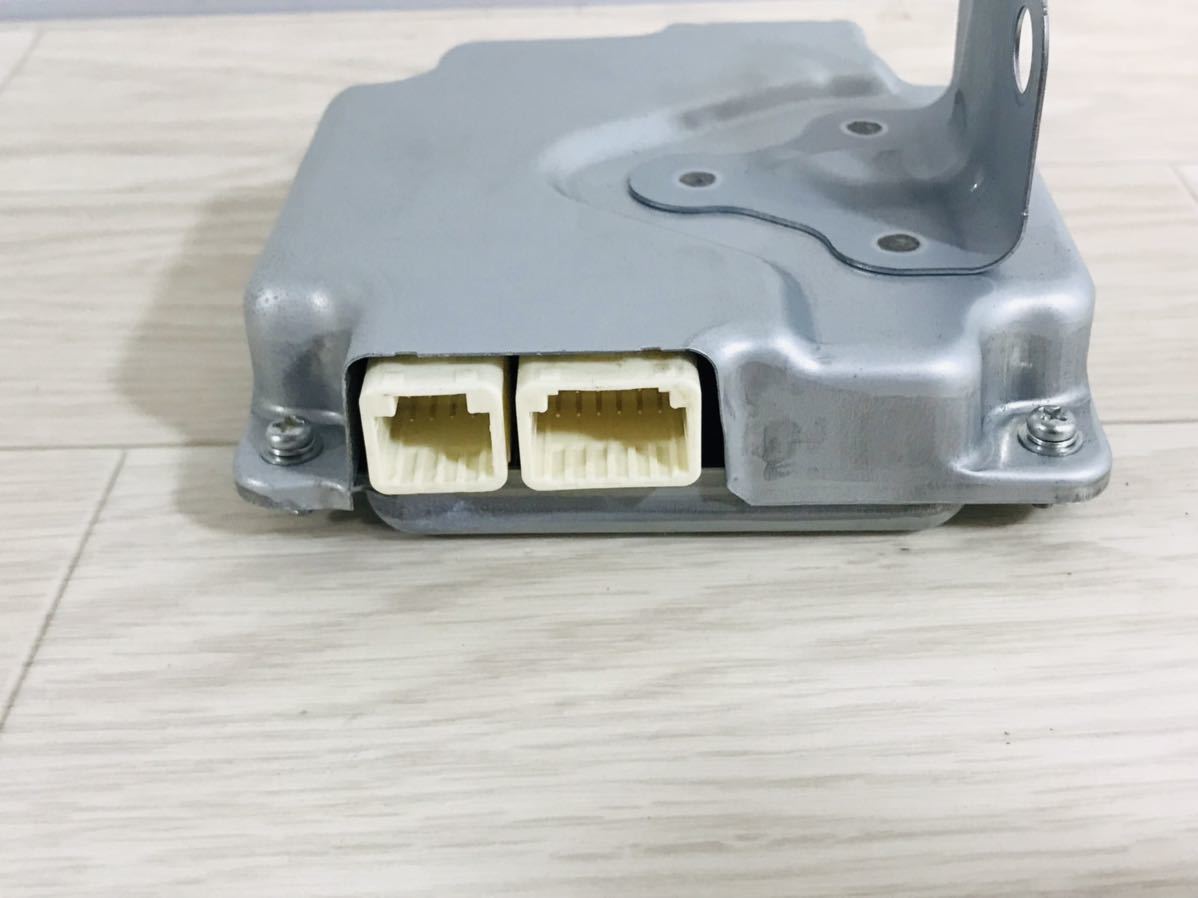 動作確認済 89892-47080 ボルテージセンサー プリウス ZVW30 後期 純正