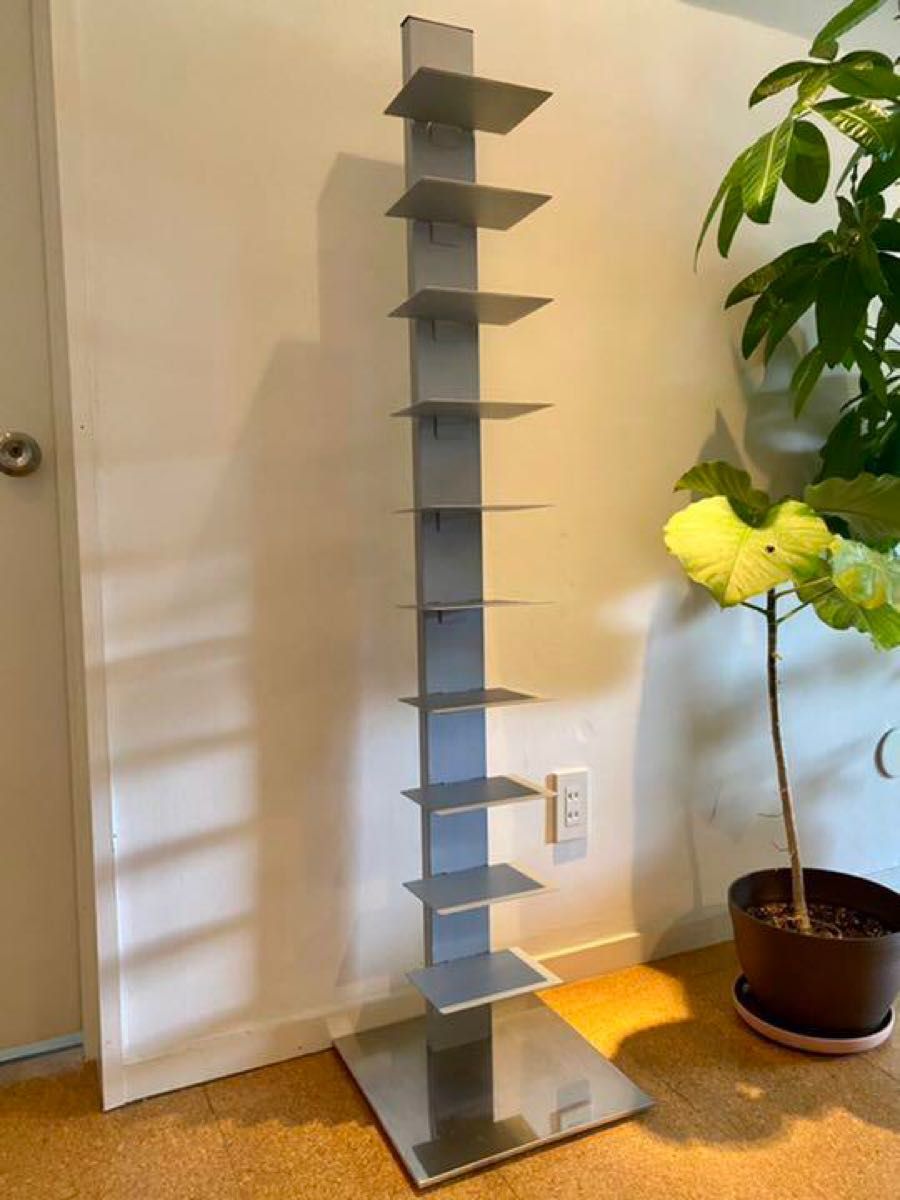 メタル ブックタワー サピエンス Sintesi ブックシェルフ イタリア製