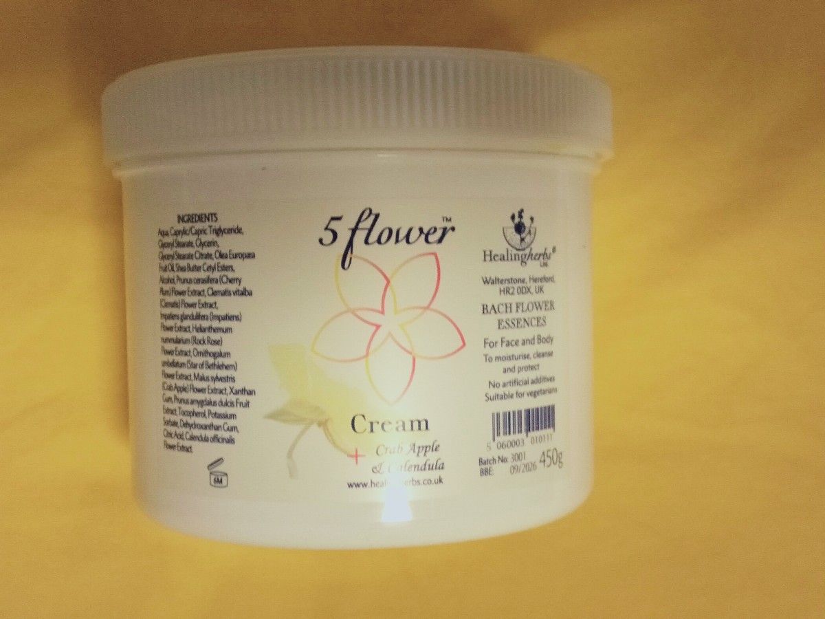 ヒーリングハーブス社ナチュラル・ファイブフラワークリーム