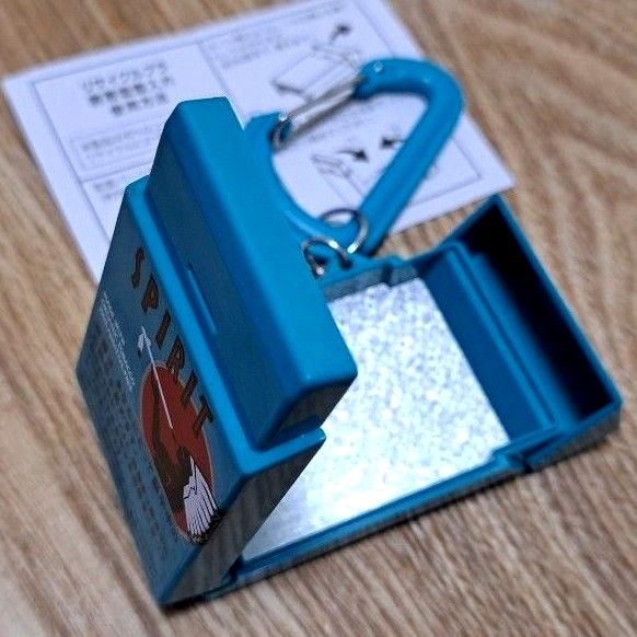 アメリカンスピリットのデニム製タバコケースと携帯灰皿・アメスピbic