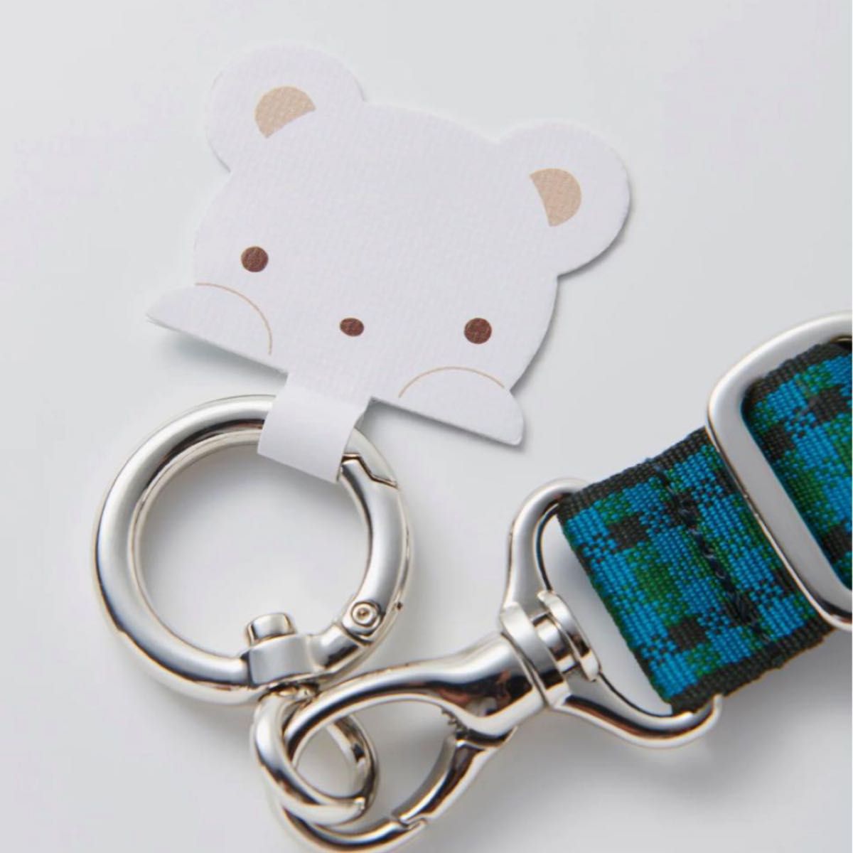 新品未使用 ファミリア ストラップファミリア familiarスマホ