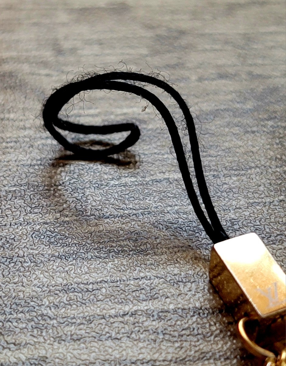LOUIS VUITTON】ルイヴィトン ストラップ アクセソワール