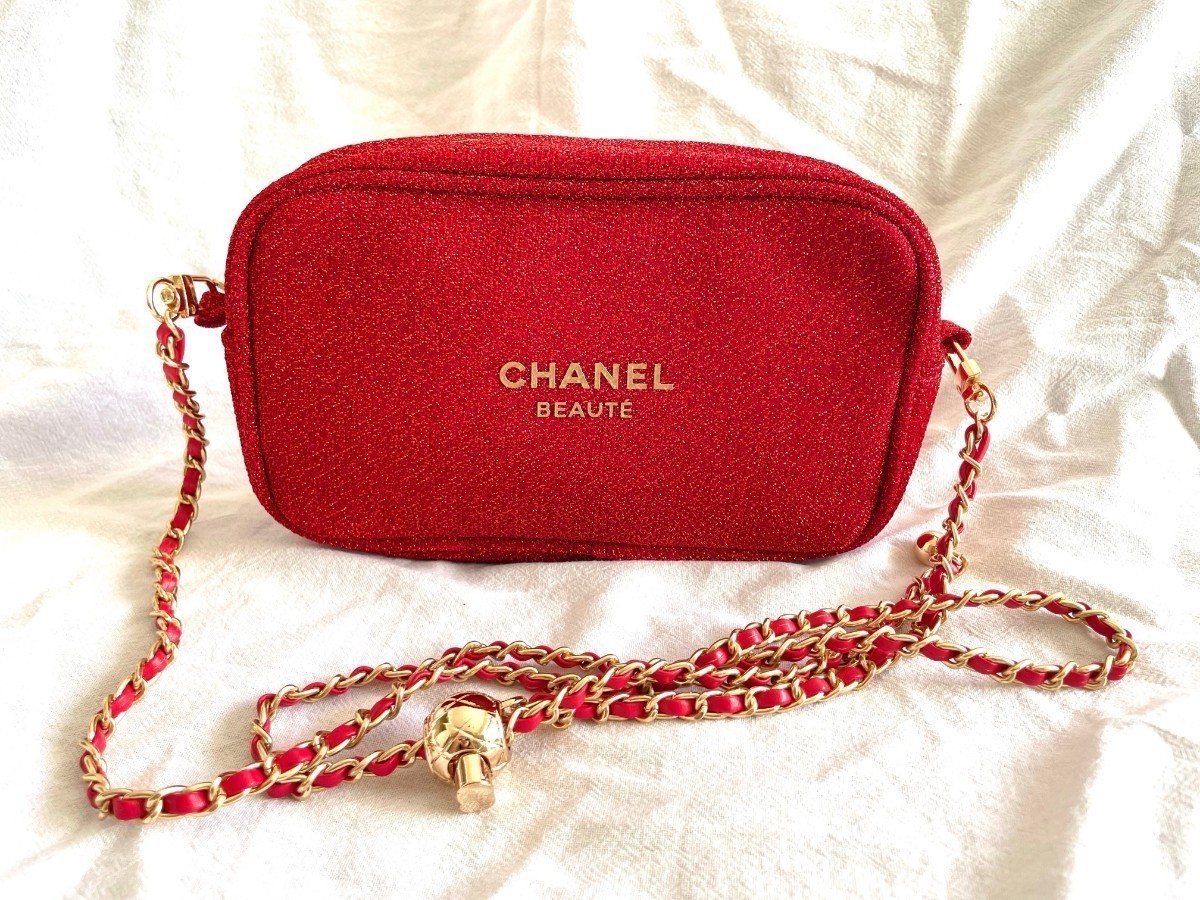 シャネル クリスマスノベルティ ポーチ ショルダー ロゴ CHANEL