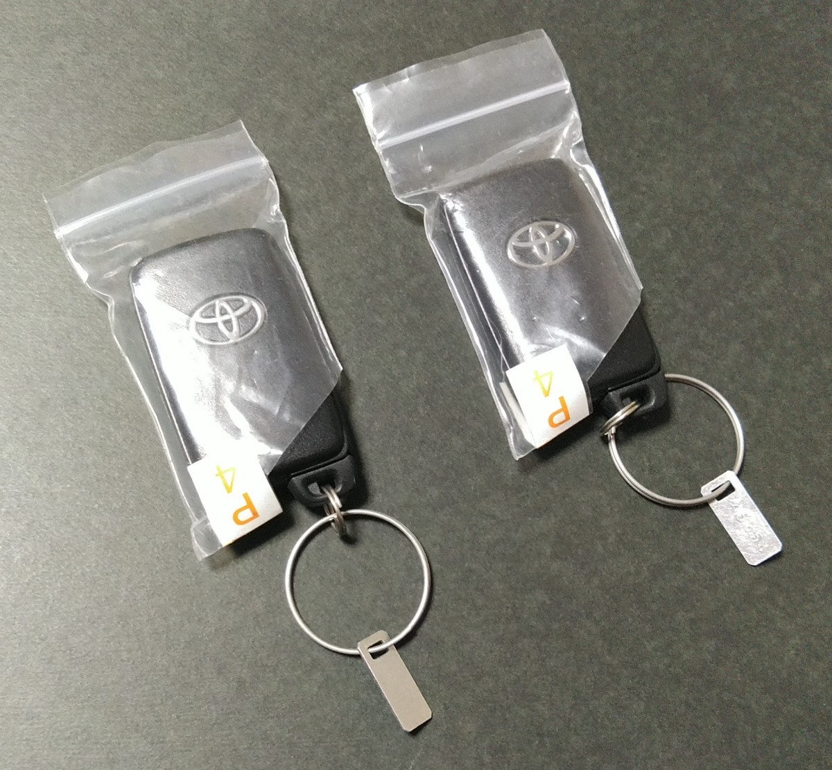 未使用(スペア保管)/2個 トヨタ純正 スマートキー【プリウス(30系